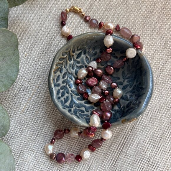 Pearl Wrap Bracelet or Necklace - Hand Made in Canada - Picture 4 of 7